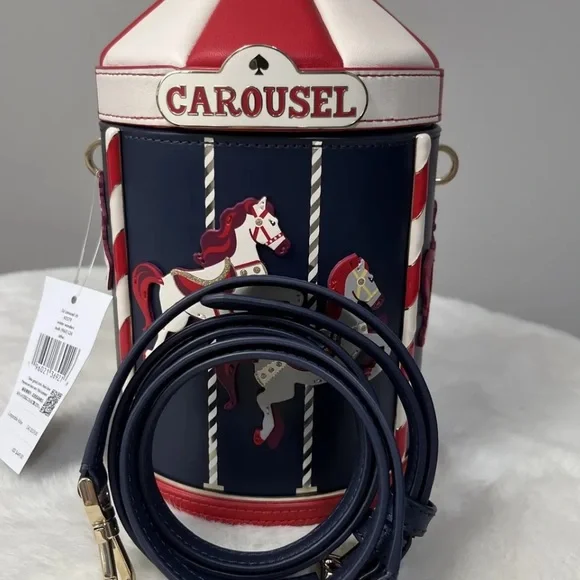 NWT Kate Spade Winter Wonders Carousel 3D Crossbody Bag Novelty Collector Item